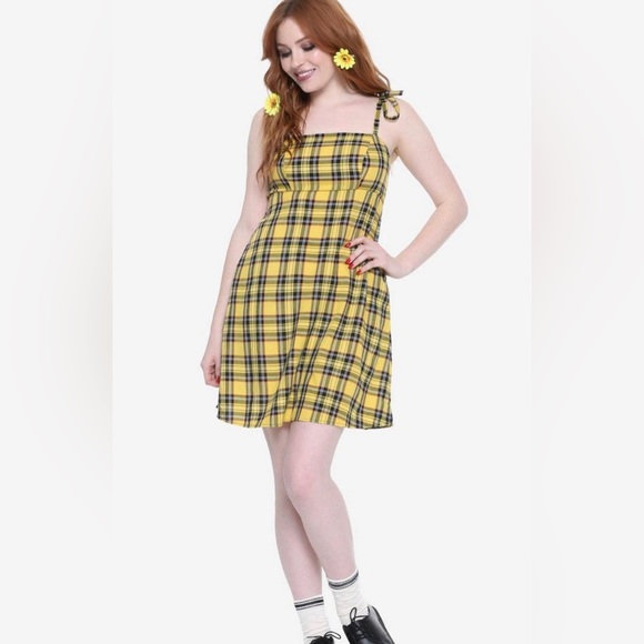Hot Topic Dresses & Skirts - Hot topic Plaid plus size dress nwot